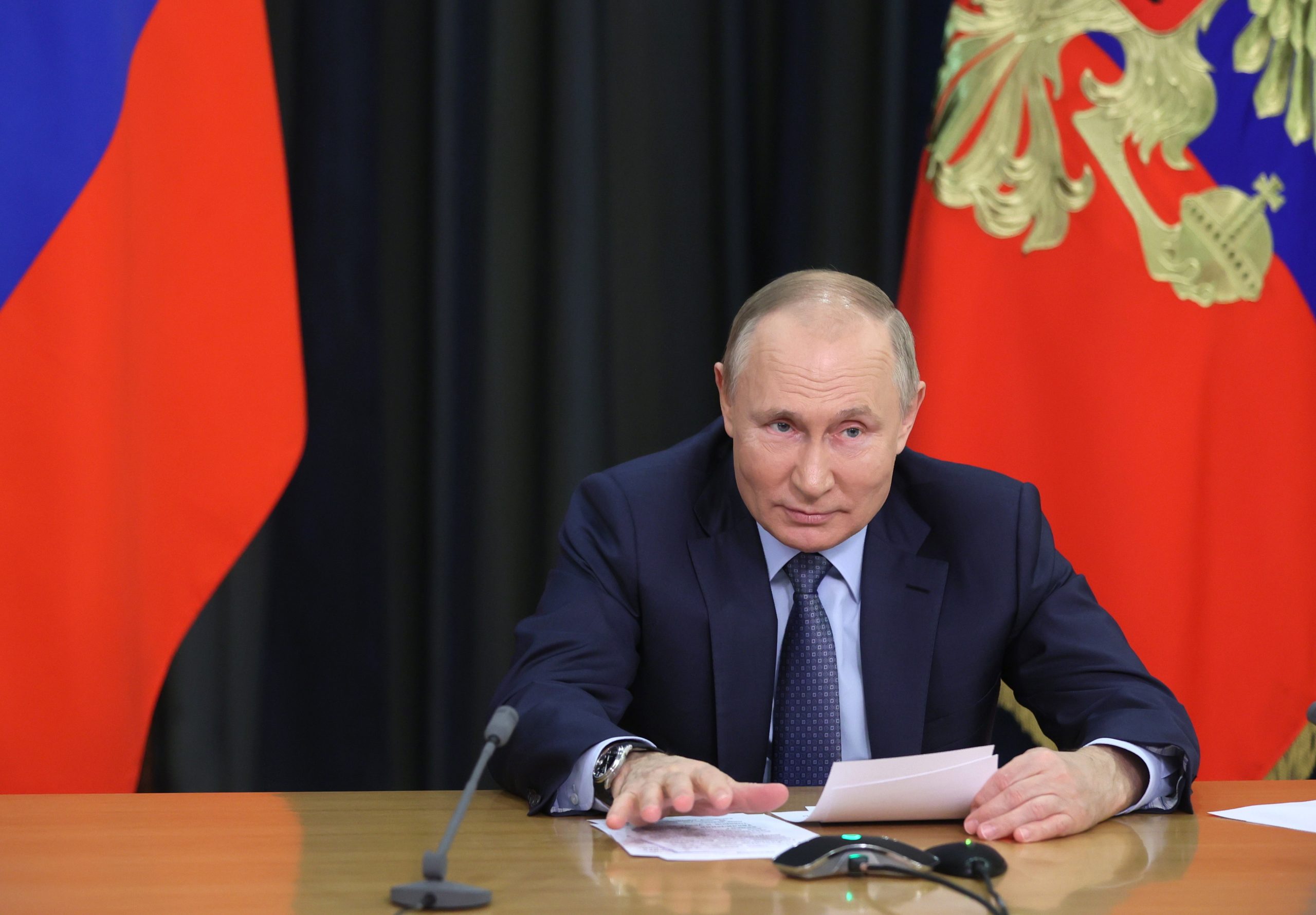 Putin afirma que teve de conduzir um táxi após queda da União Soviética