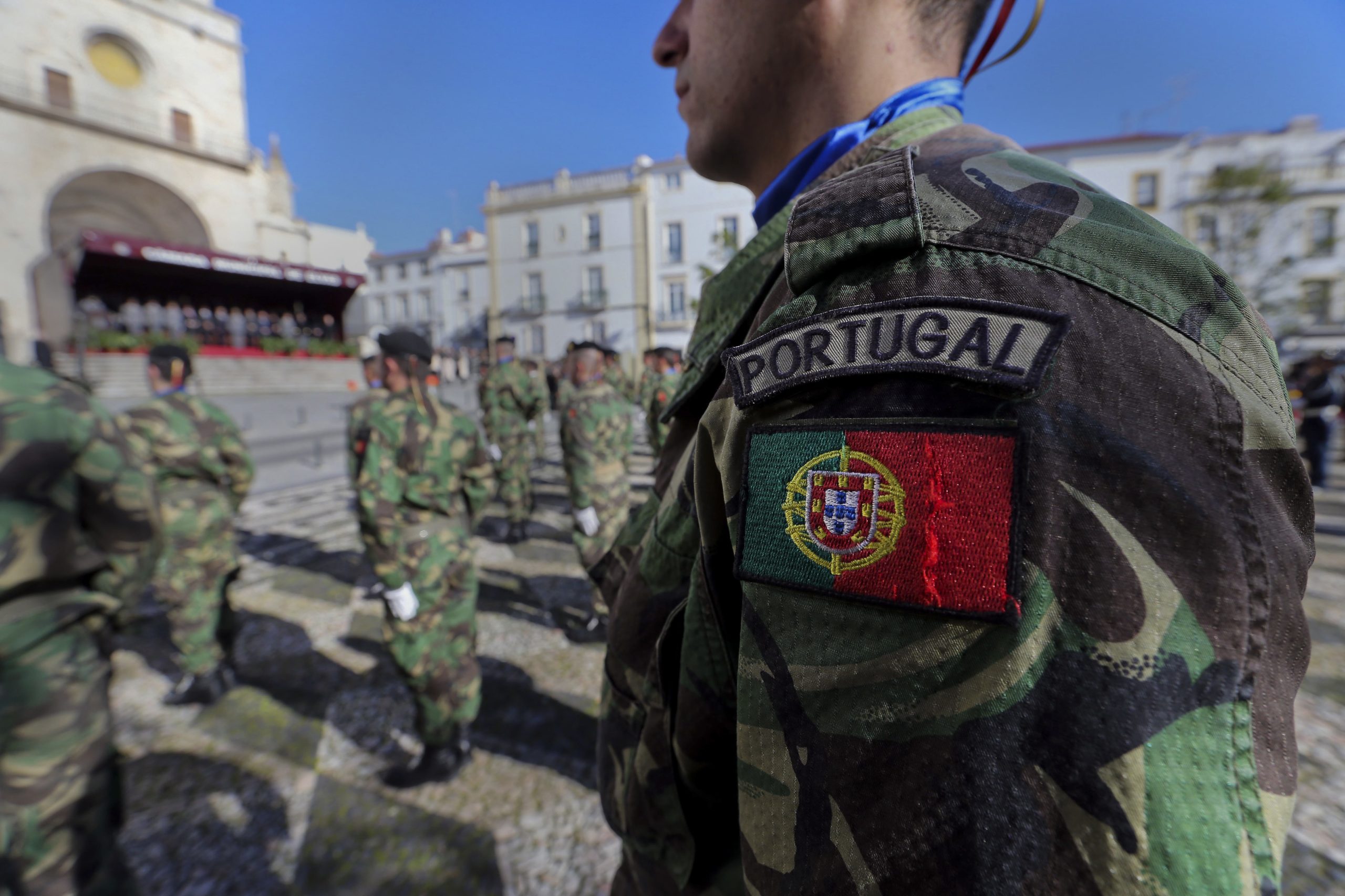 Portugal prevê empenhar contingente de 1.706 militares no estrangeiro em 2021