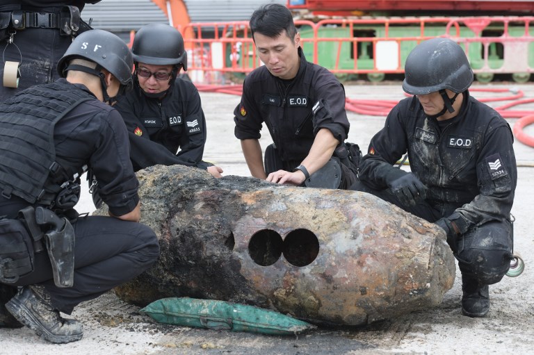 Bomba da II Guerra Mundial encontrada em Hong Kong