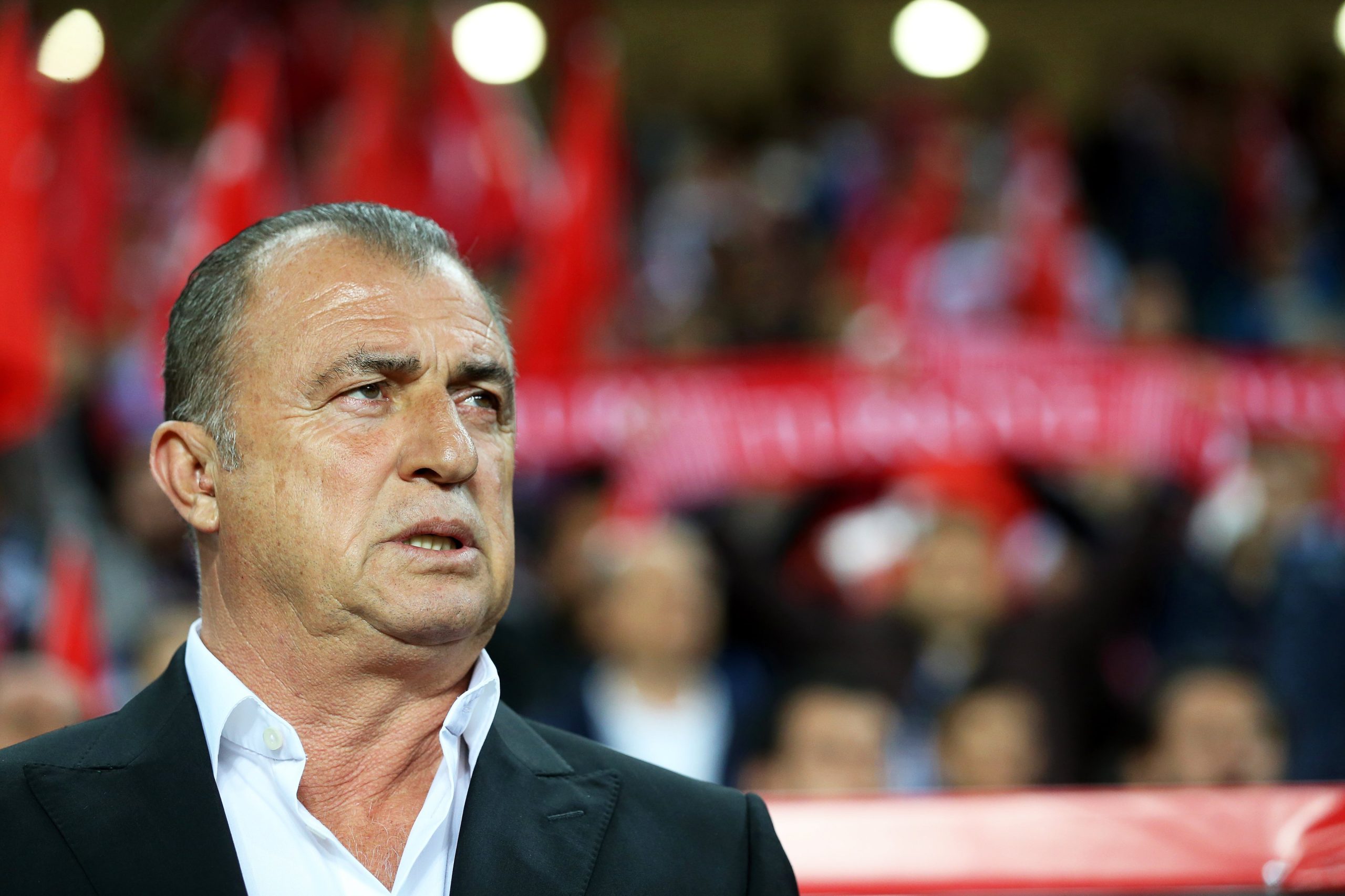 Ex-selecionador turco Fatih Terim pede 3,5 milhões de euros de indemnização