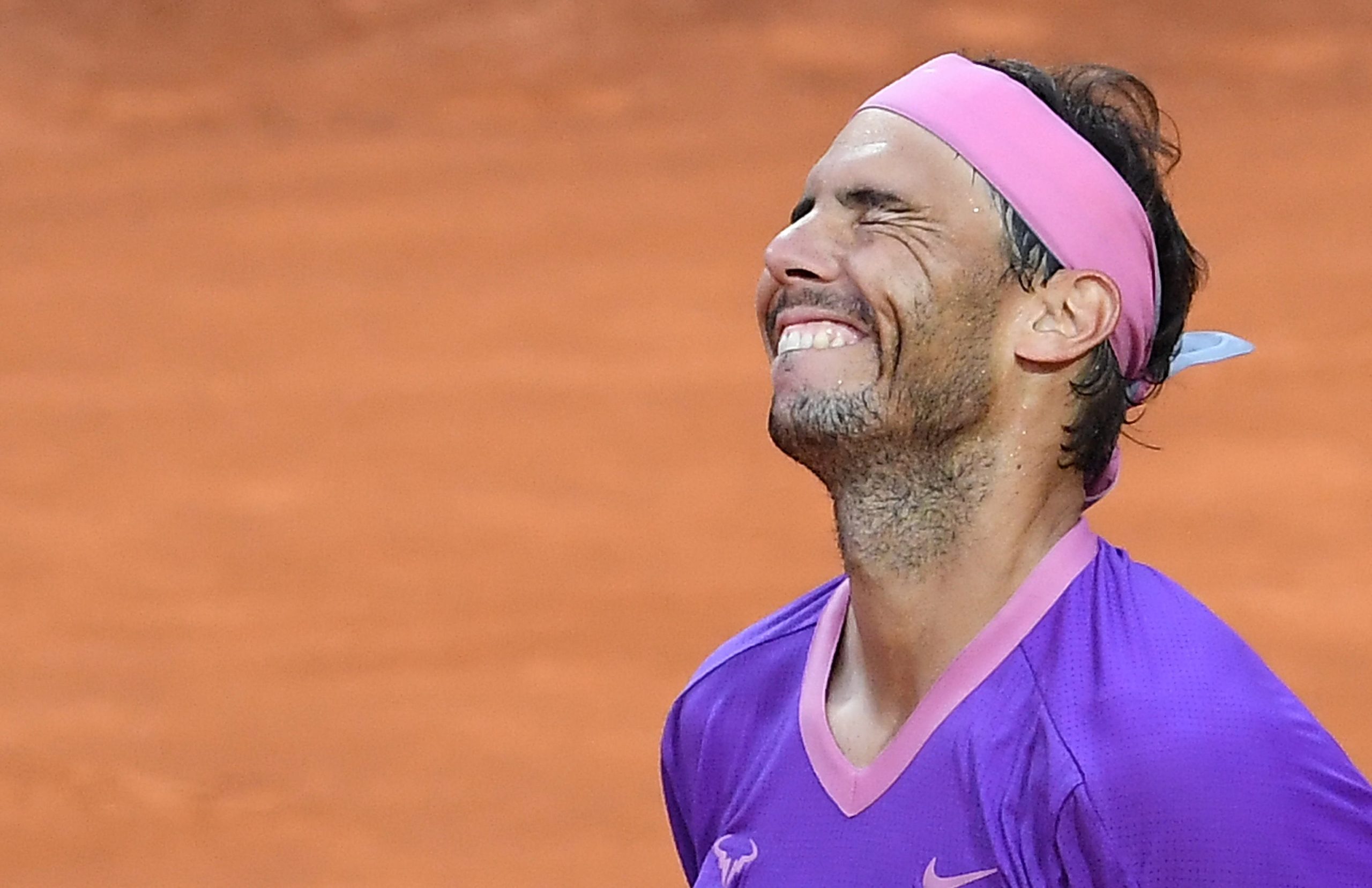 Rafael Nadal bate Novak Djokovik e conquista 10.º título em Roma