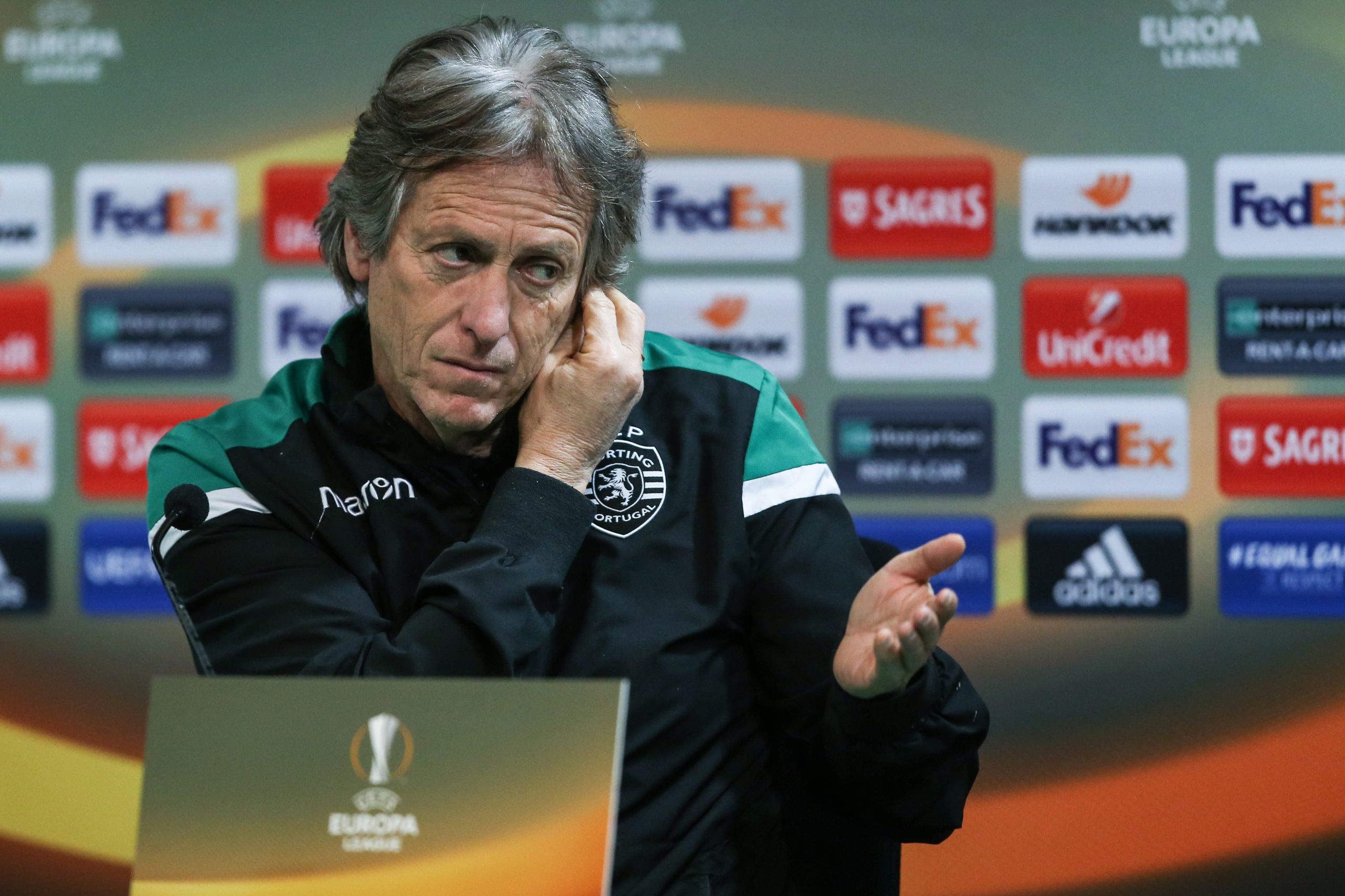 Jorge Jesus diz que devia ter substituído Bas Dost