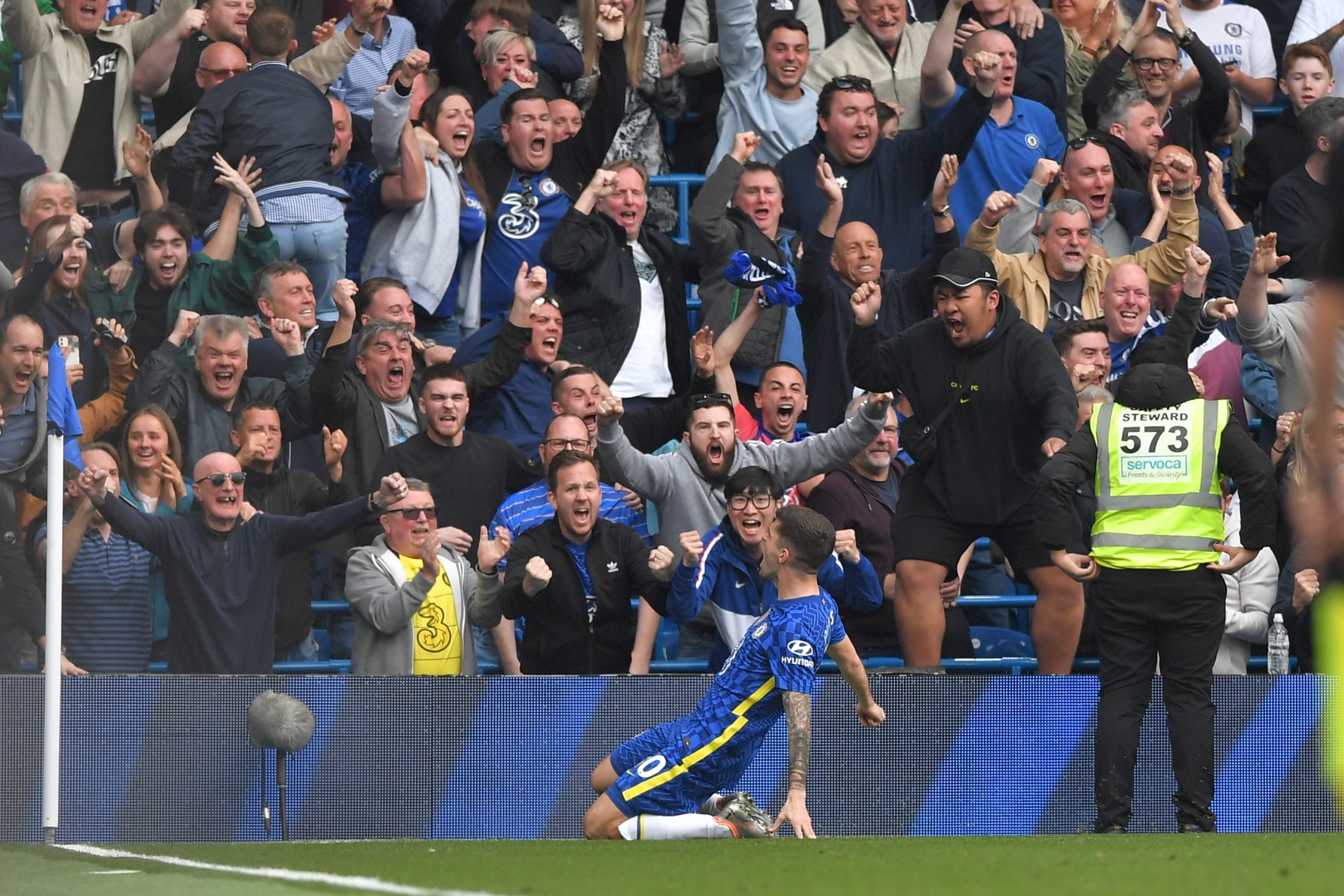 Pulisic salva Chelsea em dérbi londrino, Wolverhampton perde e não aproveita