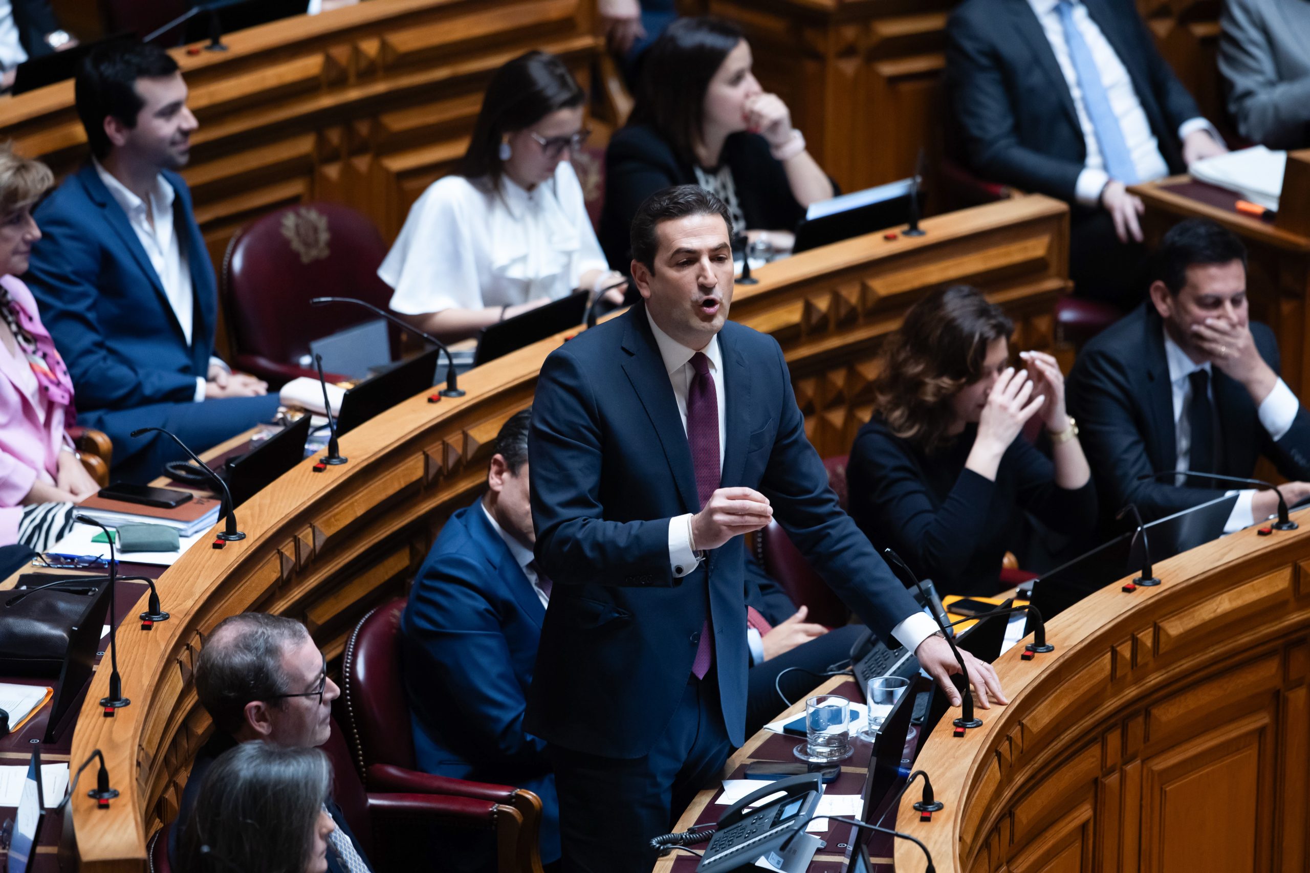 PSD critica PS e aponta que é impossível dialogar com quem não atende o telefone