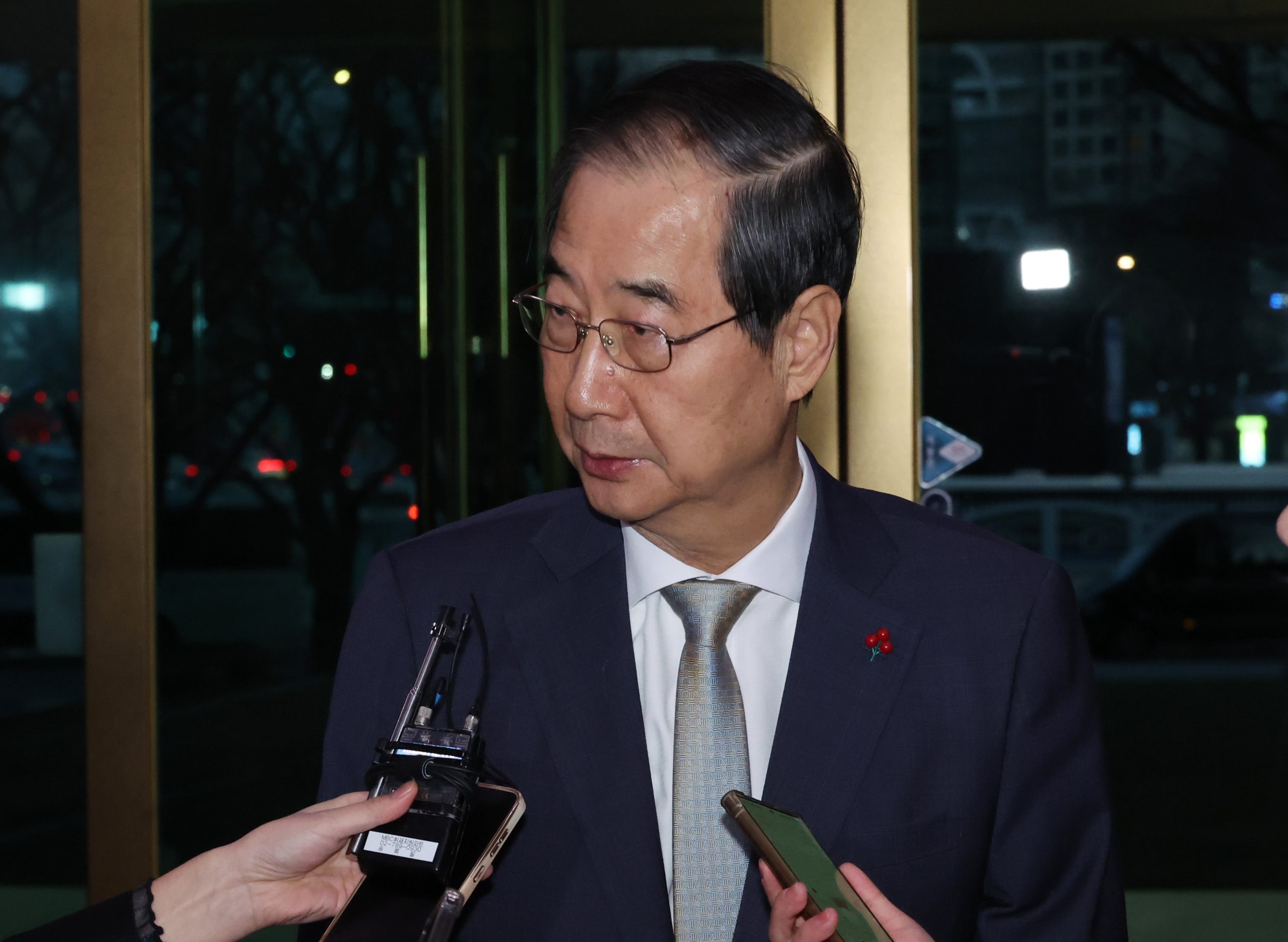 Primeiro-ministro sul-coreano promete “assegurar uma governação estável” e oposição saúda destituição