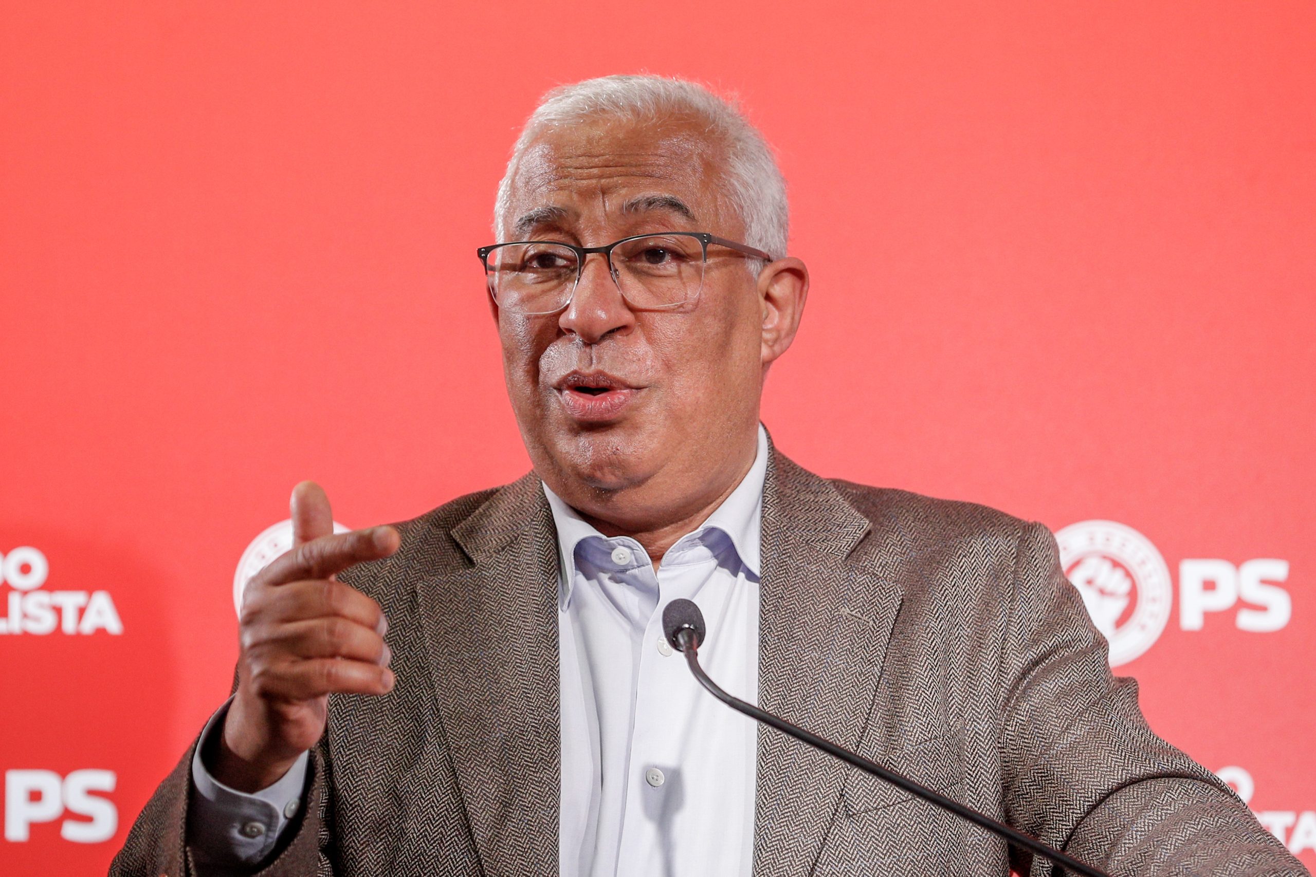 Costa adverte que próximas semanas serão decisivas no desconfinamento: “Não é altura de facilitismos”