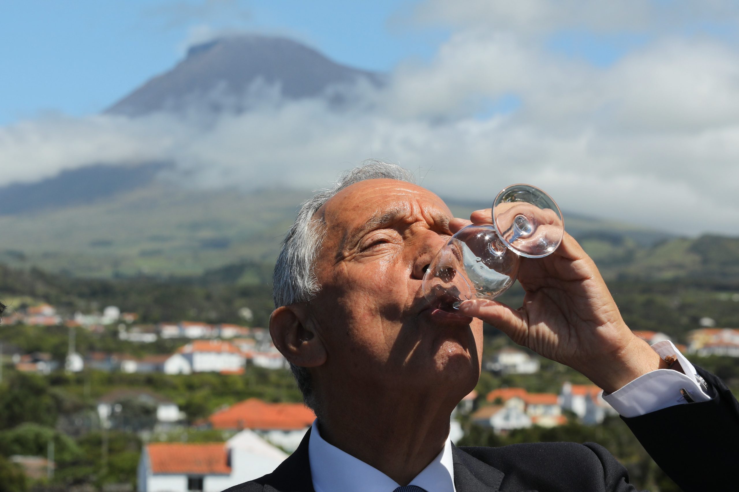 Marcelo no Faial: Mais de 1.600 quilos de carne e 800 pães para o almoço