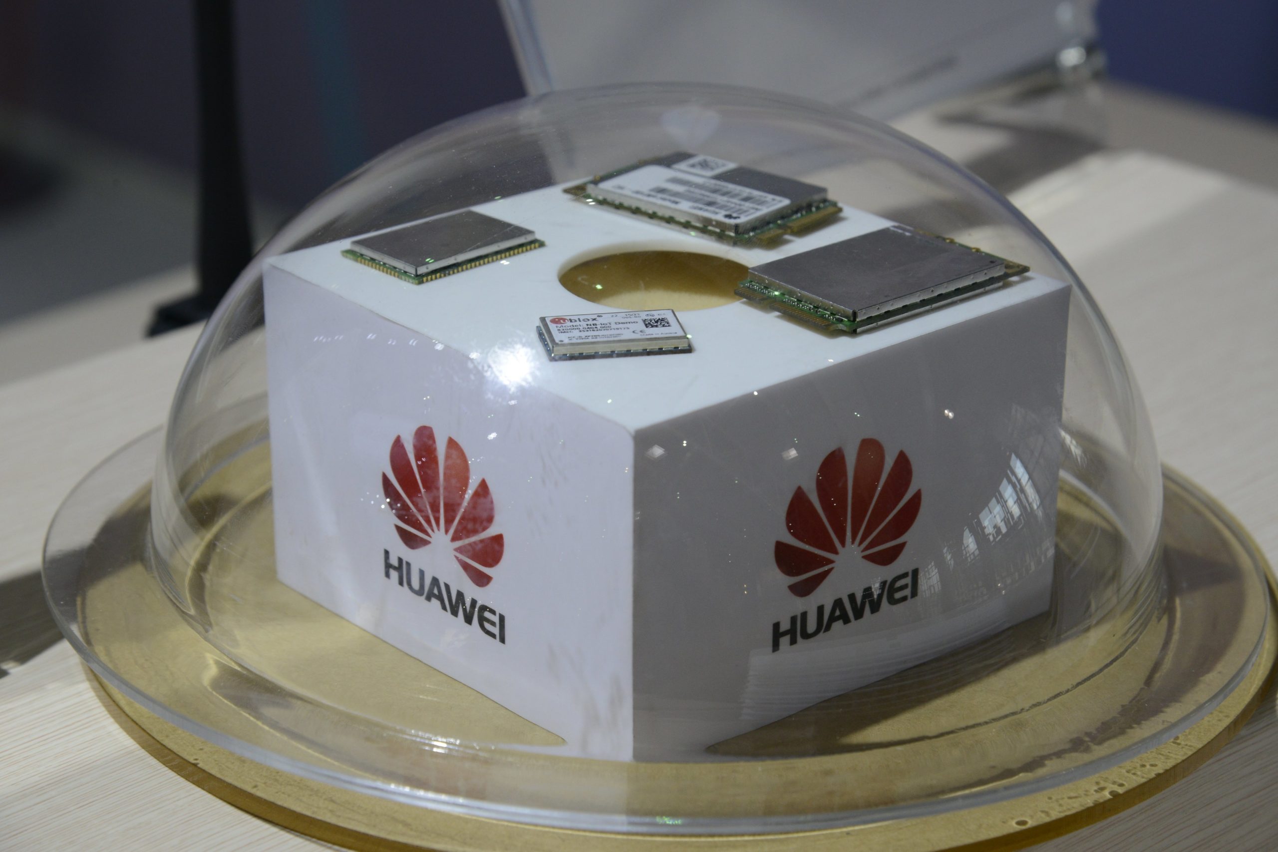 Gigante chinesa Huawei obtém certificado para vender produtos 5G na UE