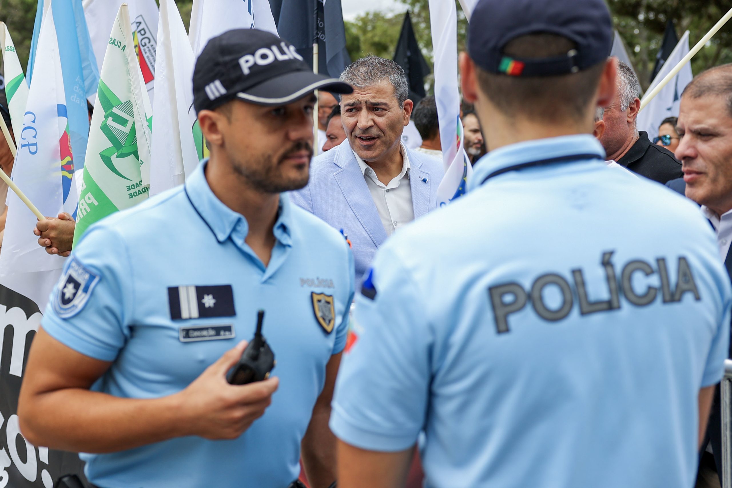 Entre 400 a 500 polícias estarão de prevenção após fecho das urnas