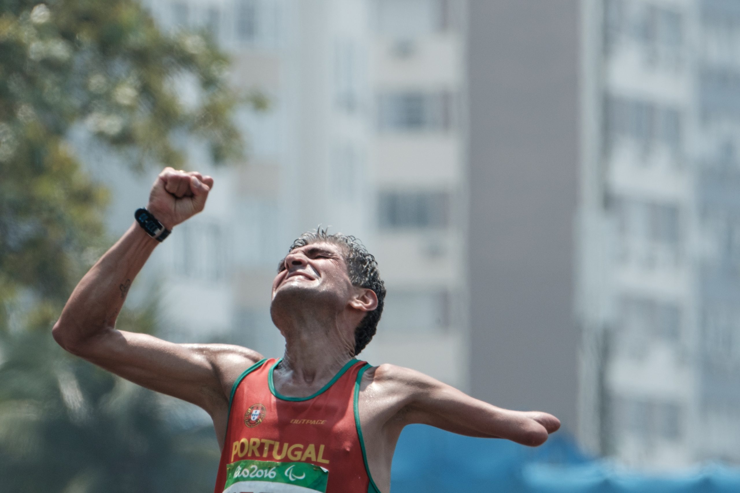 Ministro da Educação diz que bronze na maratona paralímpica é uma “alegria enorme”