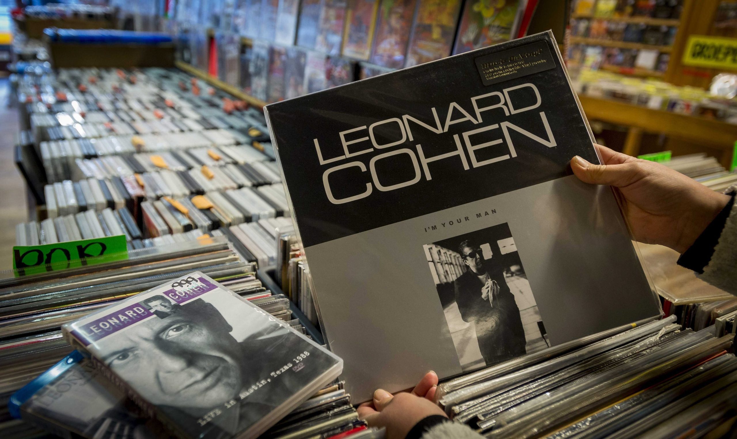Relógio d’Água vai publicar últimos poemas de Leonard Cohen e “O doente inglês”