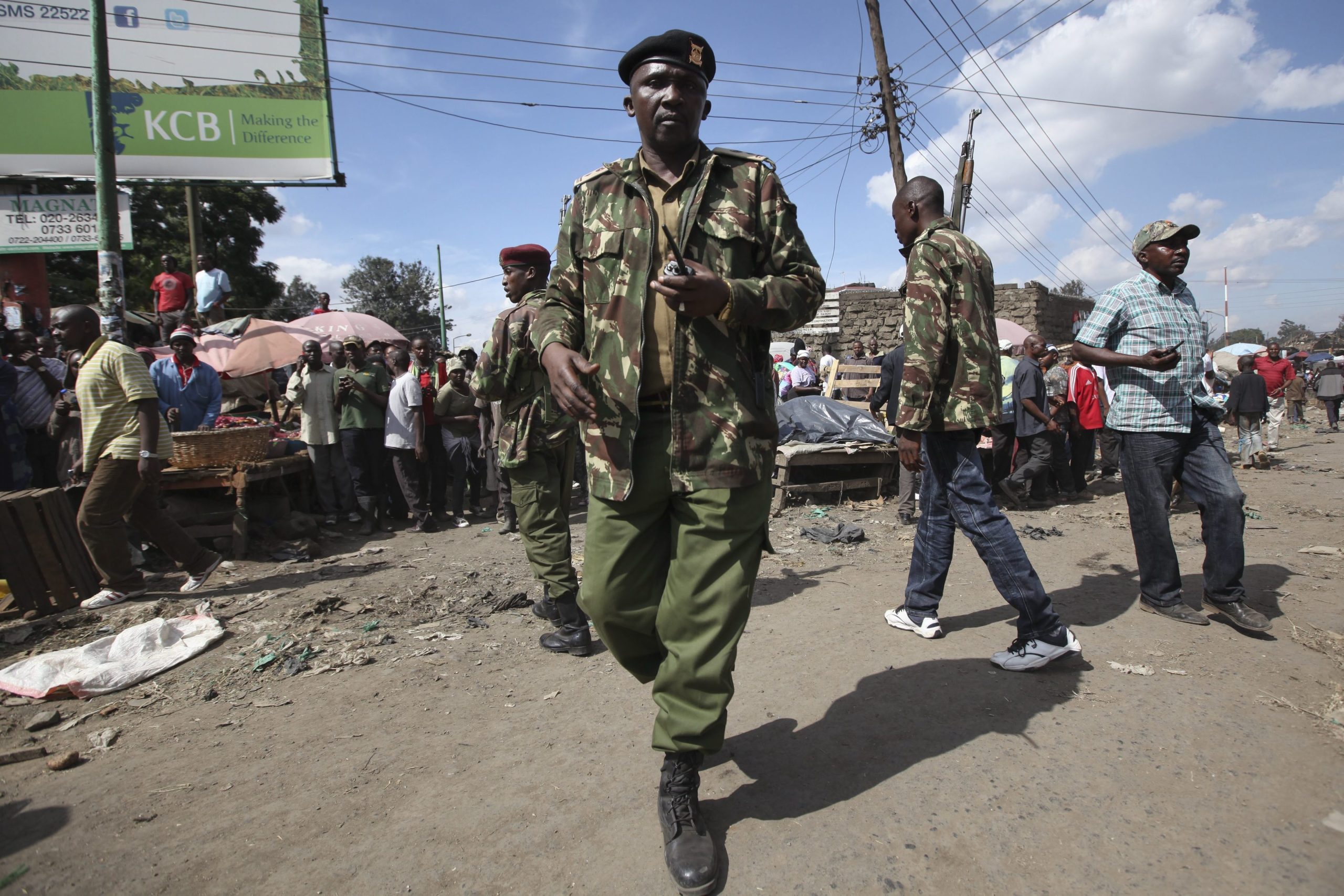 15 mortos e mais de 50 feridos em incêndio num mercado de Nairobi
