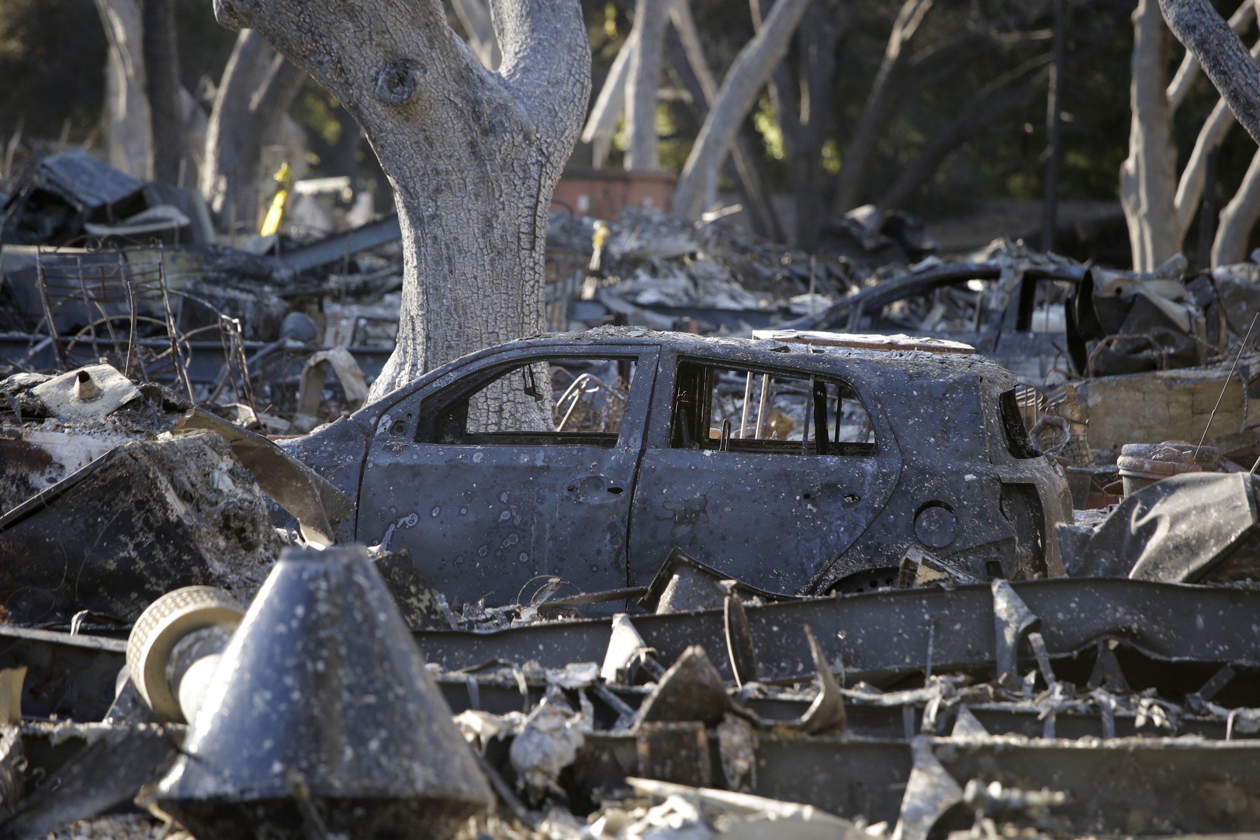 Número de desaparecidos em incêndio no norte da Califórnia sobe para mais de 300