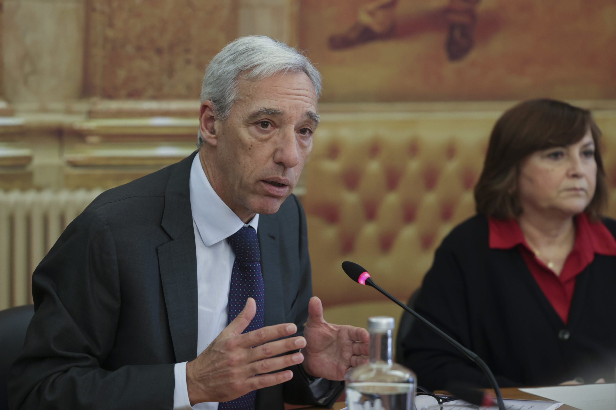 MNE anuncia contratação de mais 133 funcionários consulares em 2023