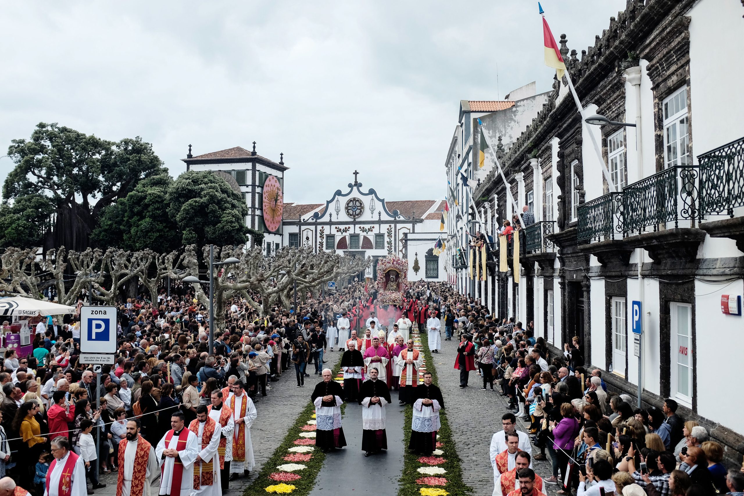 Municípios querem candidatar Festas do Espírito Santo a património mundial imaterial da UNESCO