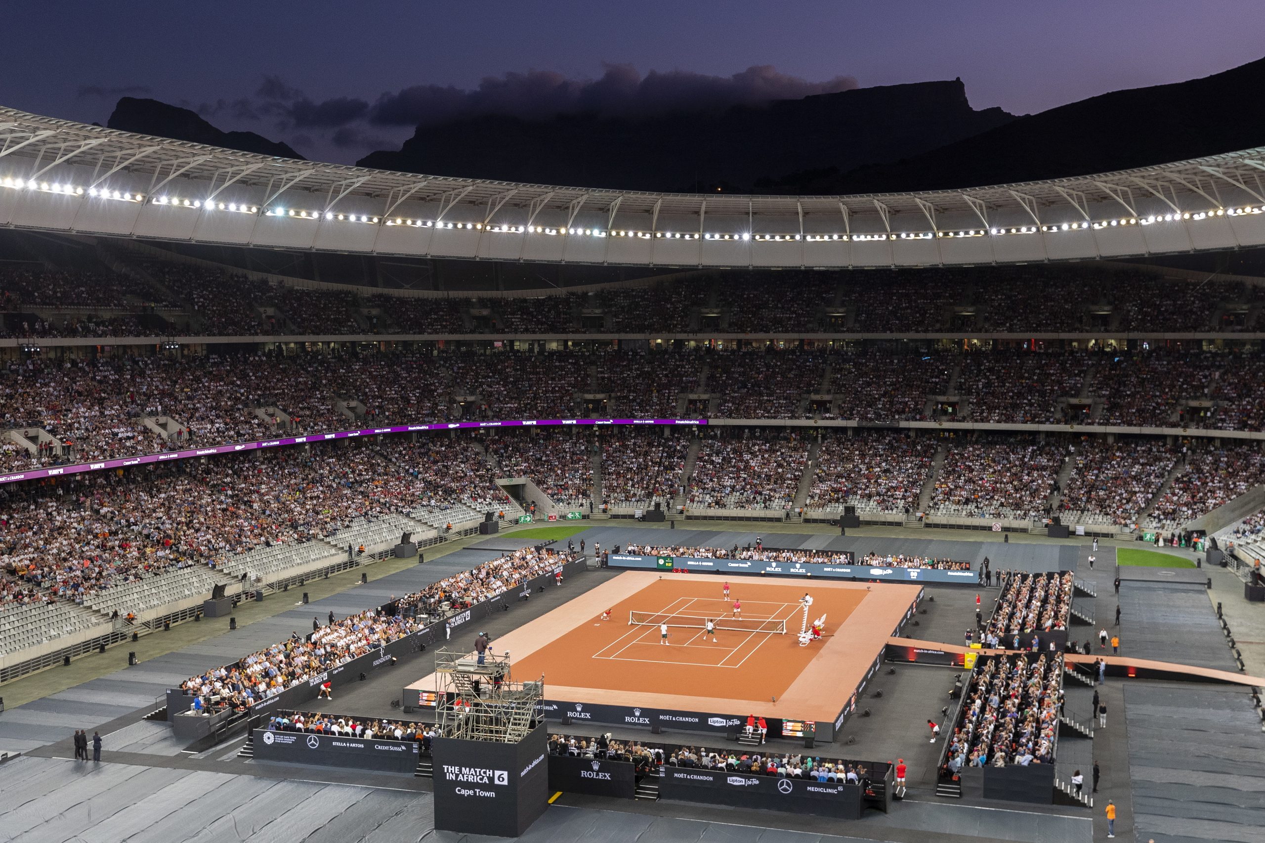Jogo entre Federer e Nadal na África do Sul bate recorde de assistência no ténis