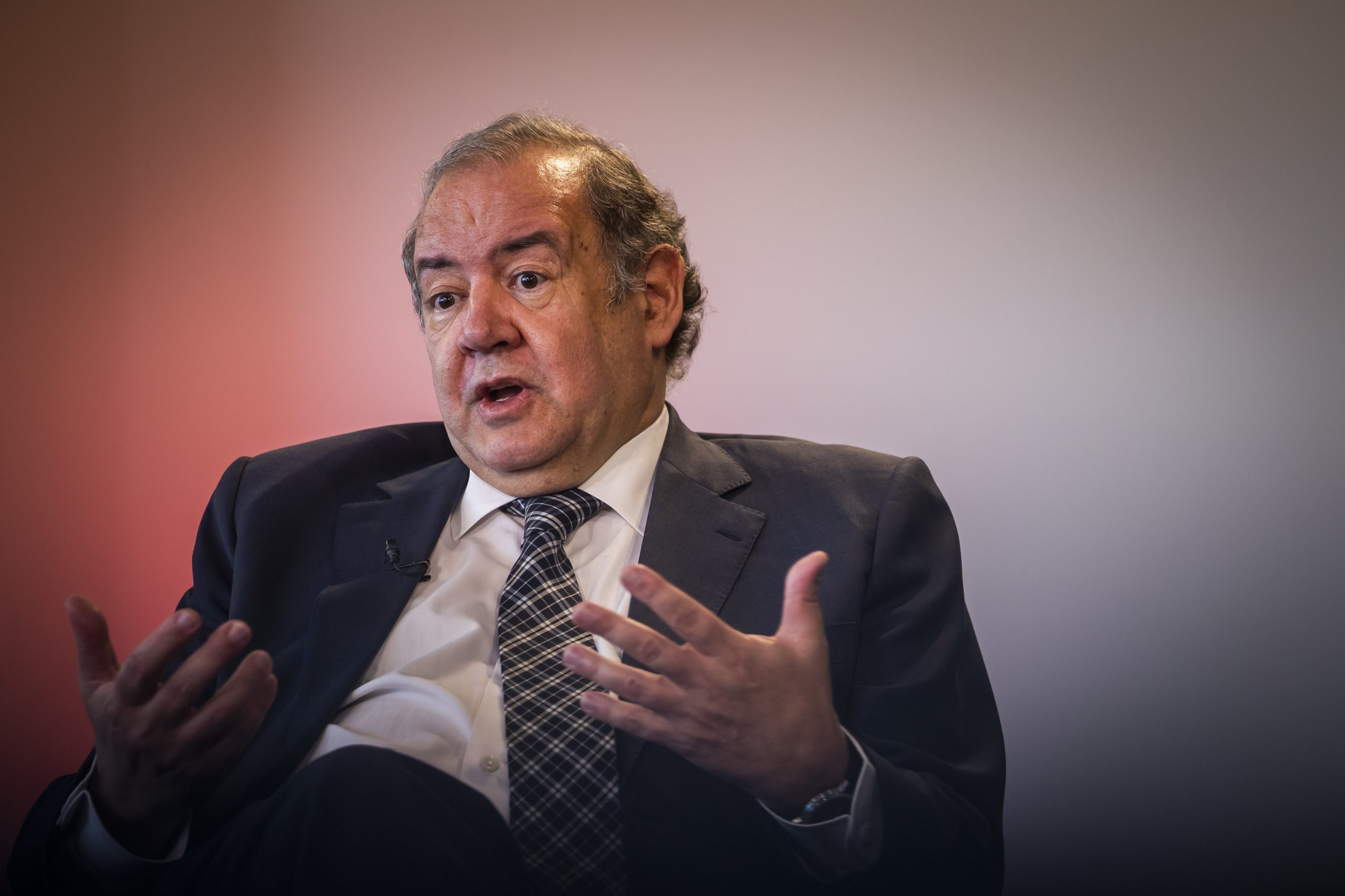 Queda da economia portuguesa em 2020 pode chegar aos 12%