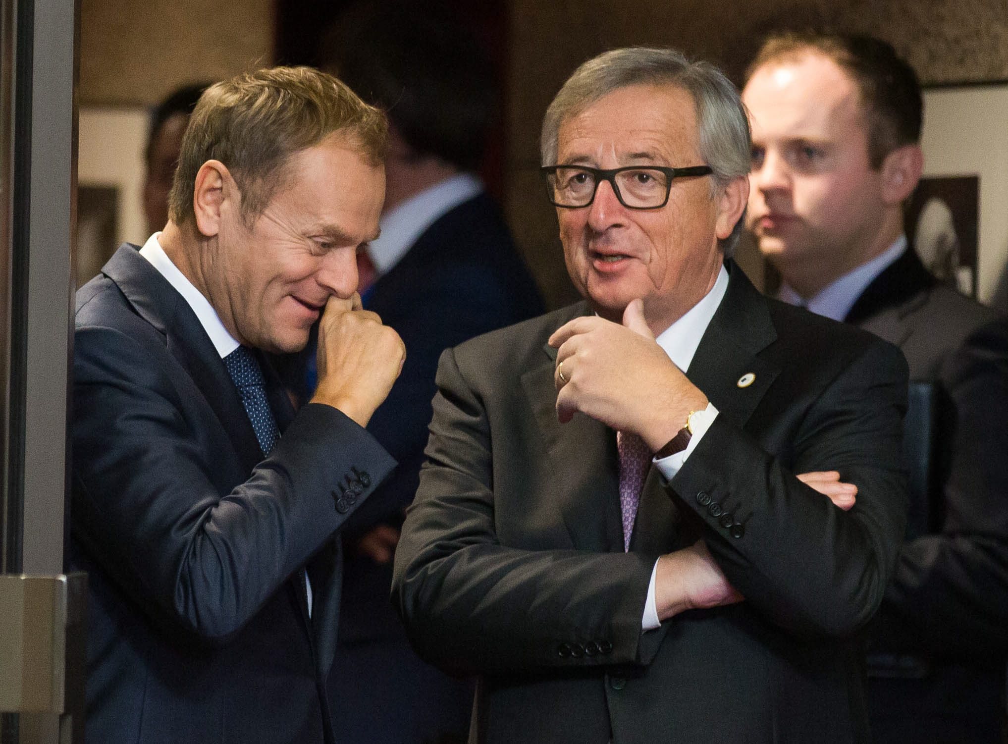 Juncker apela à Bélgica para “refletir sobre o seu modelo de funcionamento”