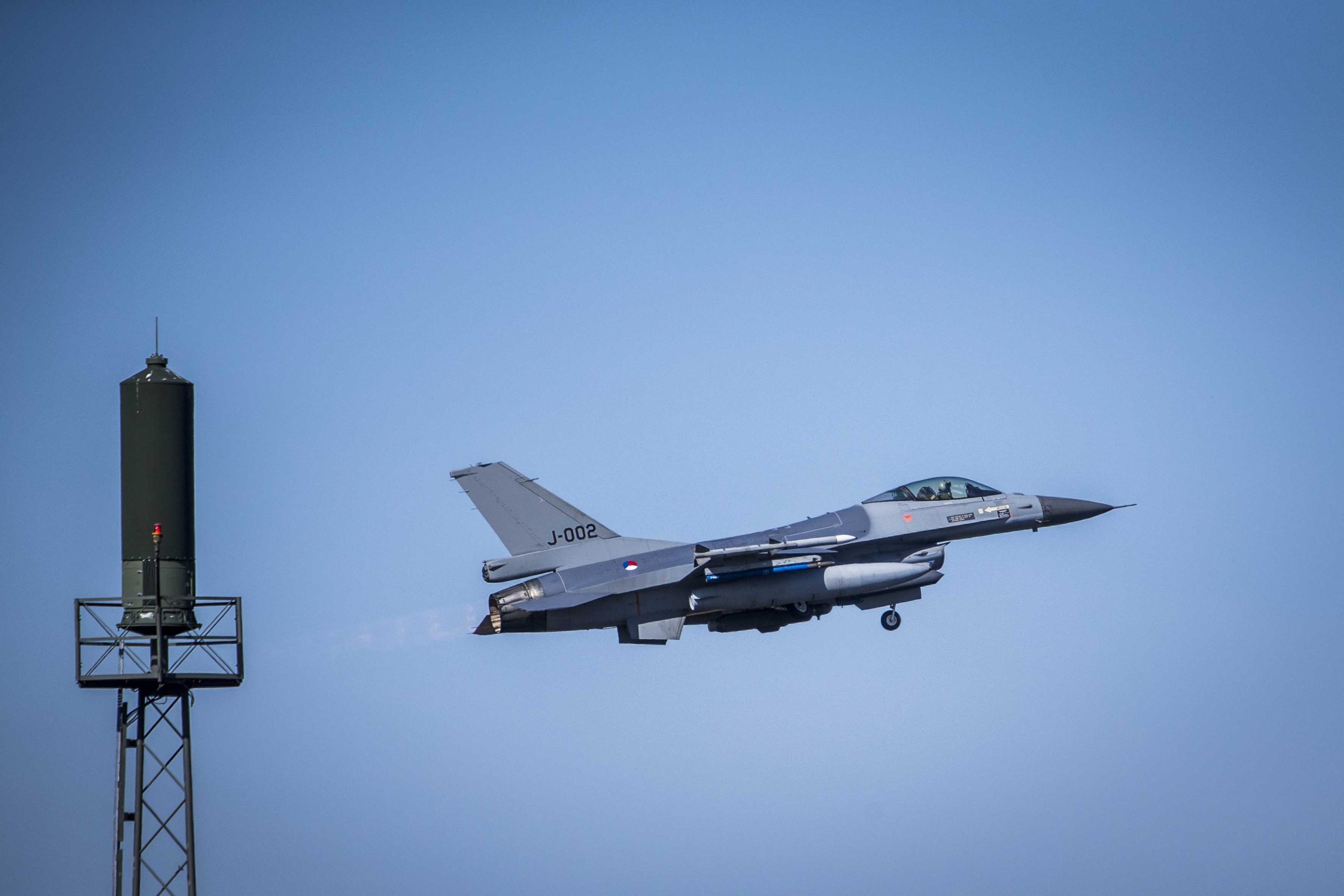 Dinamarca deteta dois bombardeiros russos que se dirigiam para espaço aéreo neerlandês