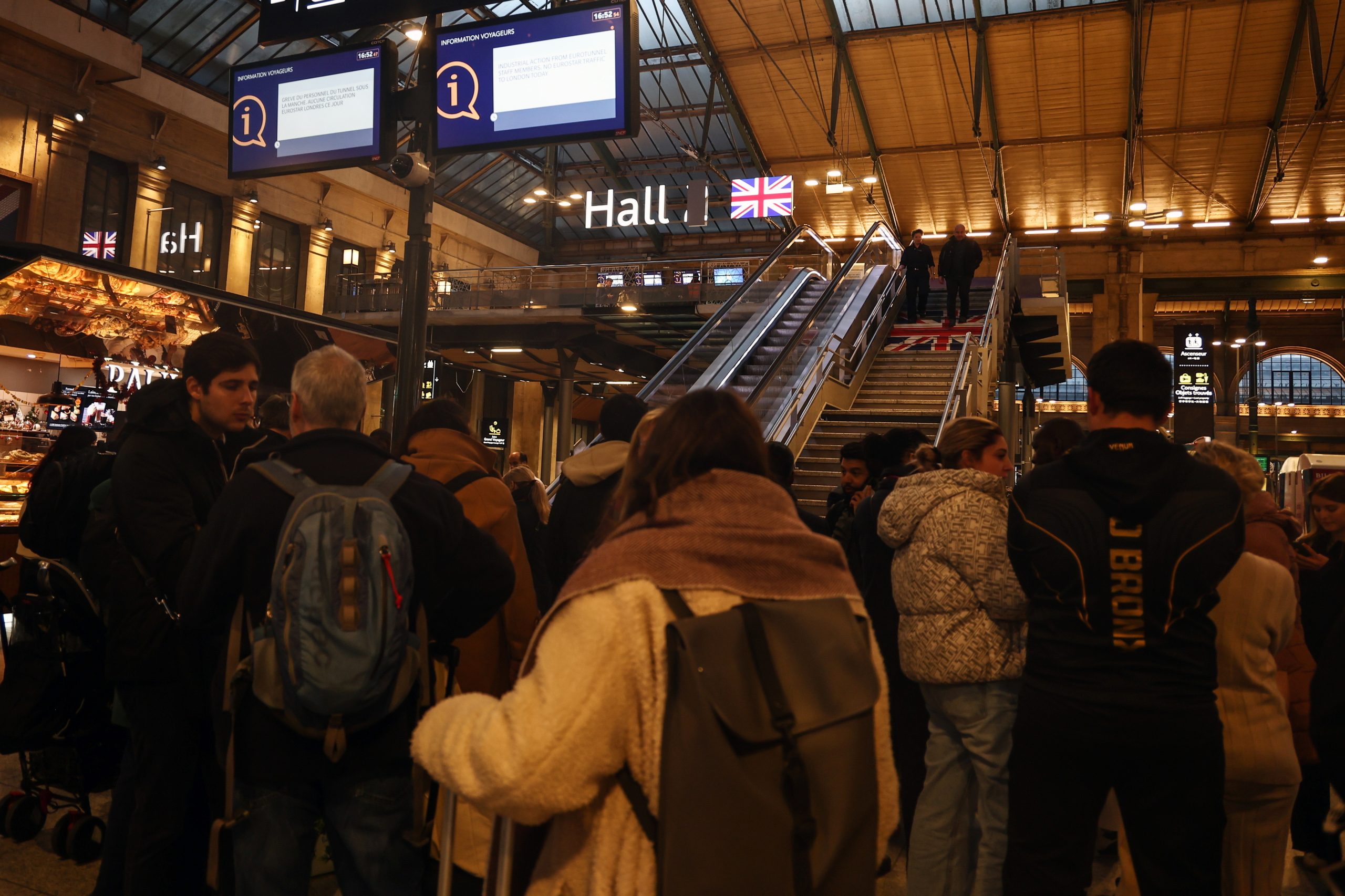 Eurotúnel reabre esta noite após desmobilização da greve pelos sindicatos franceses