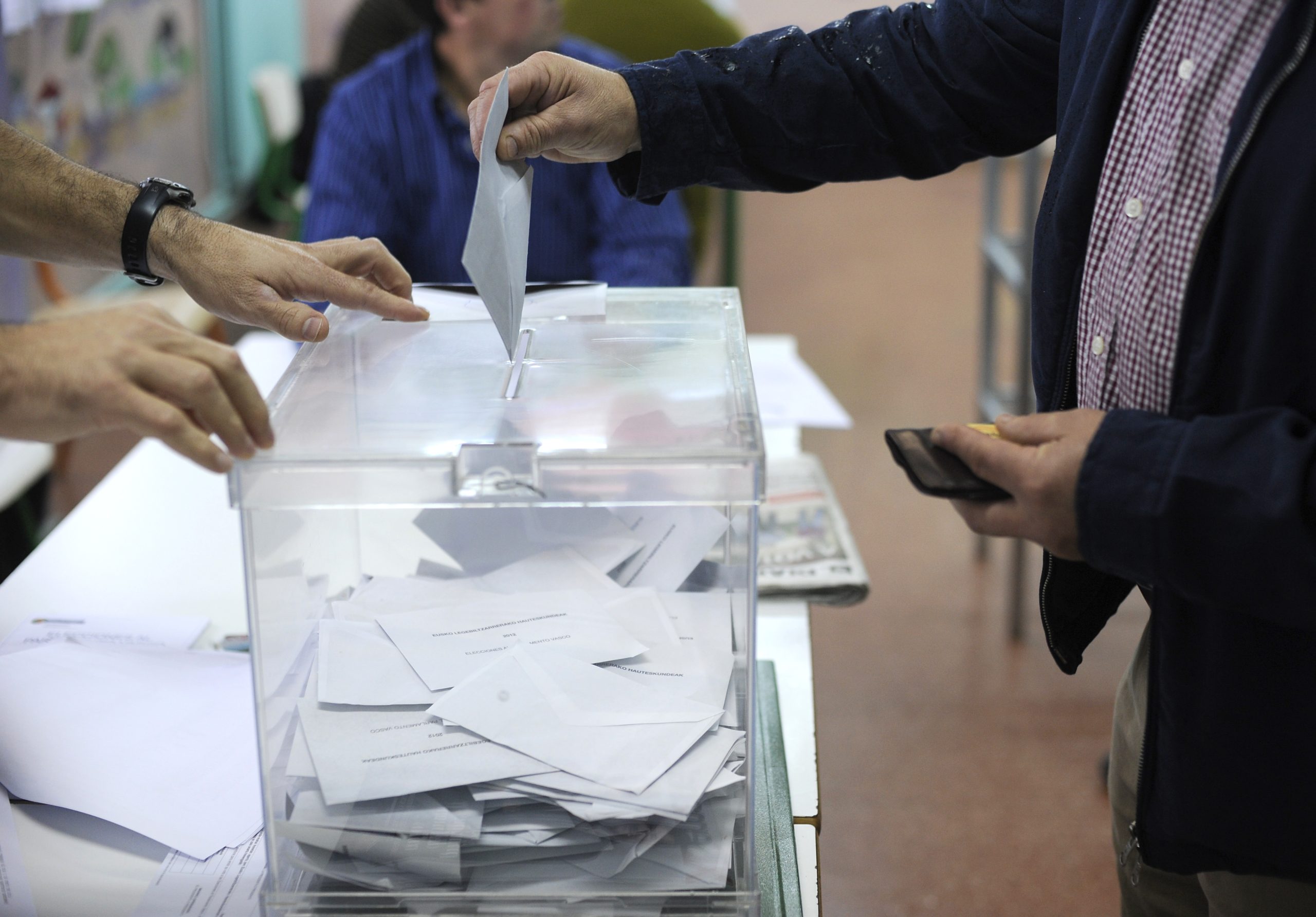 Islândia regressa às urnas após queda do governo