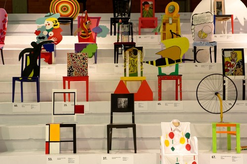 Designers chineses e carpinteiros portugueses. Nasceu assim o “Aperto de mão entre a China e Portugal”