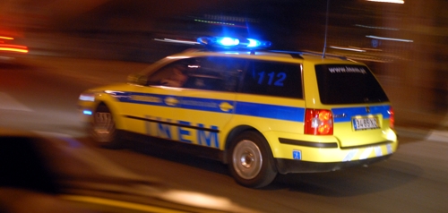Colisão de dois carros provoca quatro feridos e corta trânsito na zona de Caneças