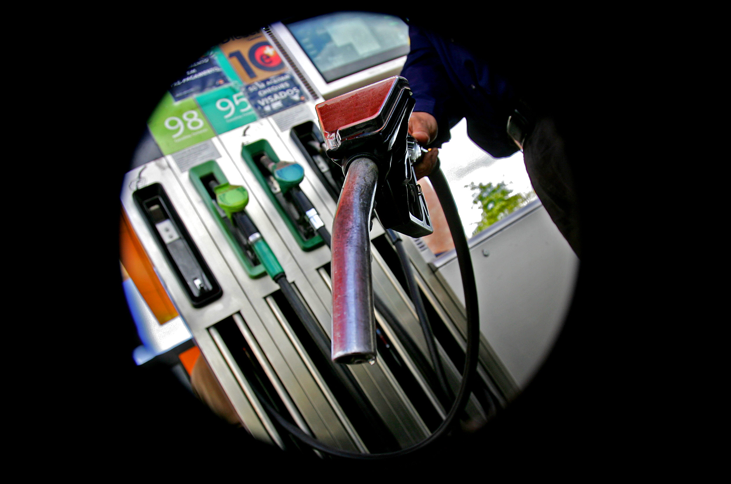 Preços do gasóleo e da gasolina descem na próxima semana