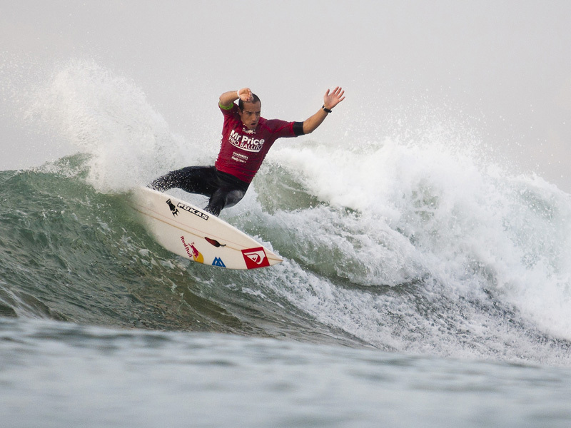 Guinness: A maior aula de surf do mundo aconteceu na Fonte da Telha